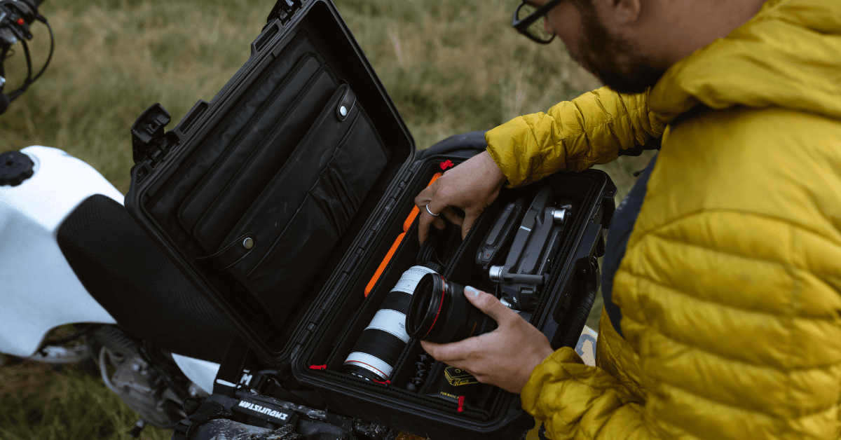 EFFICIENT SOLUTION FOR QUICK ACCESS TO PHOTOGRAPHY EQUIPMENT